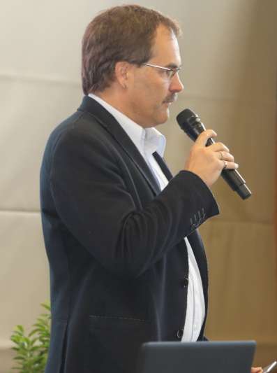 Thomas Kuhn, WirtschaftsWoche, führte sehr routiniert durch das Programm